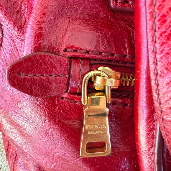 Authentic PRADA Vitello Shine Rubino Leather Shopper Tote Bag - Picture 8 of 8